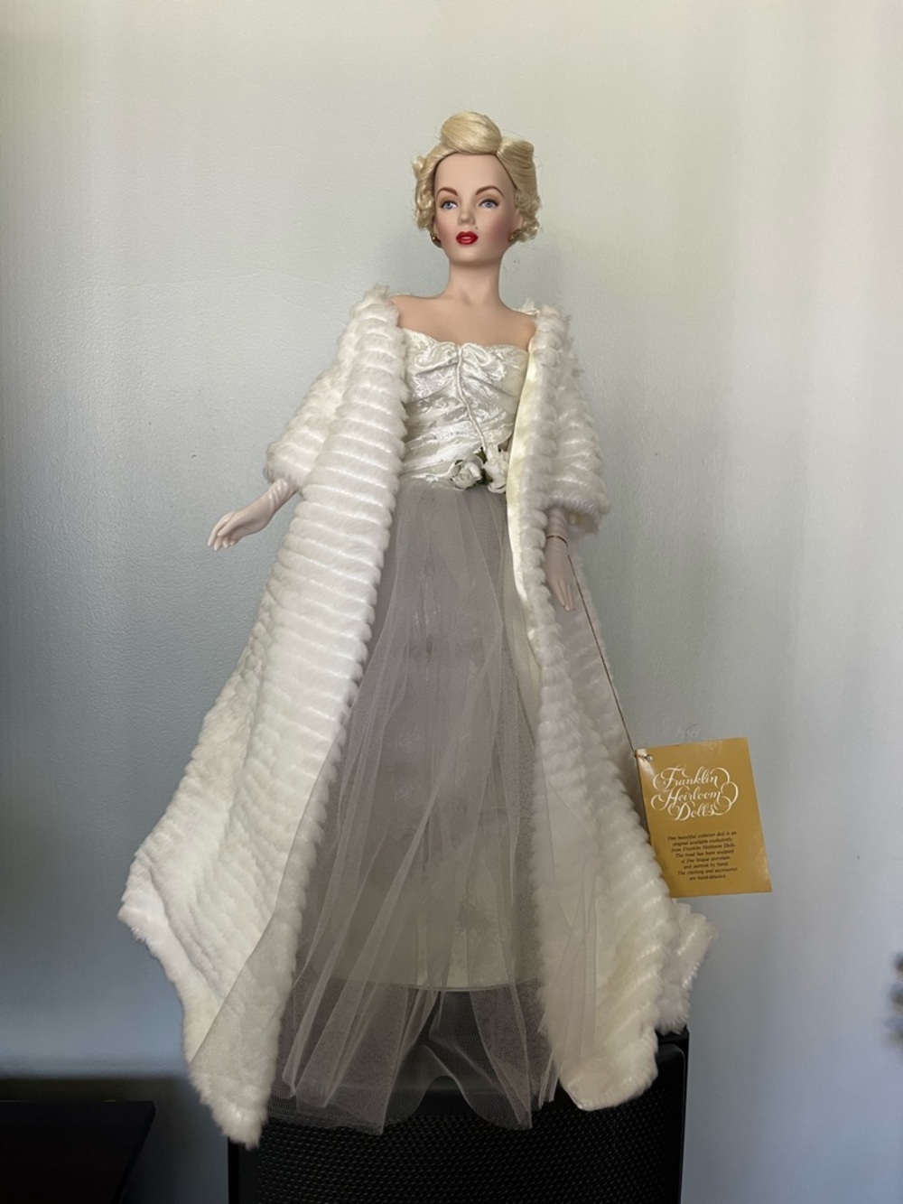Marilyn Monroe porcelain Doll in Luxe Fur Coat